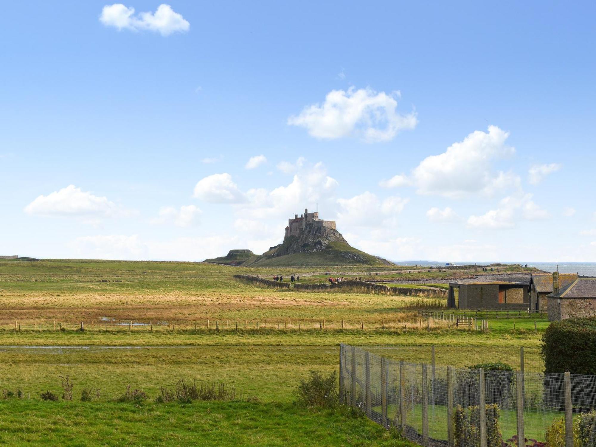 Lower Bamburgh View Holy Island of Lindisfarne Exterior photo